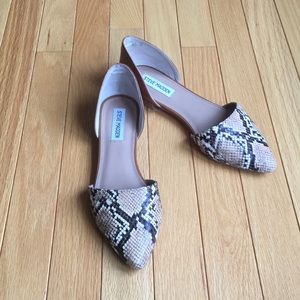 STEVE MADDEN - Snake Skin Flats